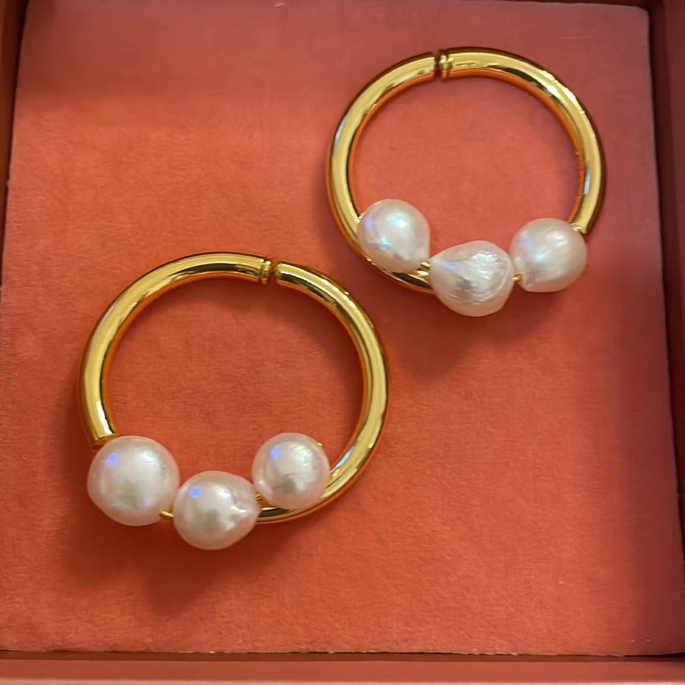 Cult Gaia Leonie Earrings never worn - gold hoop with pearl details